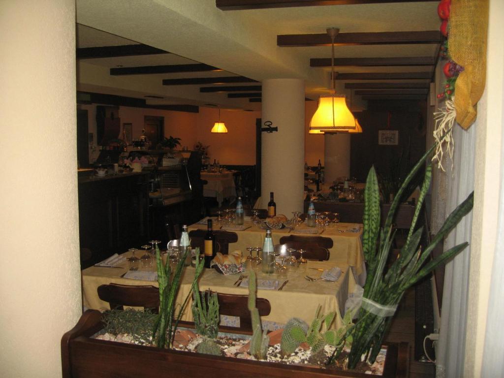 Affittacamere Lago Rotondo Mezzana  Exterior photo