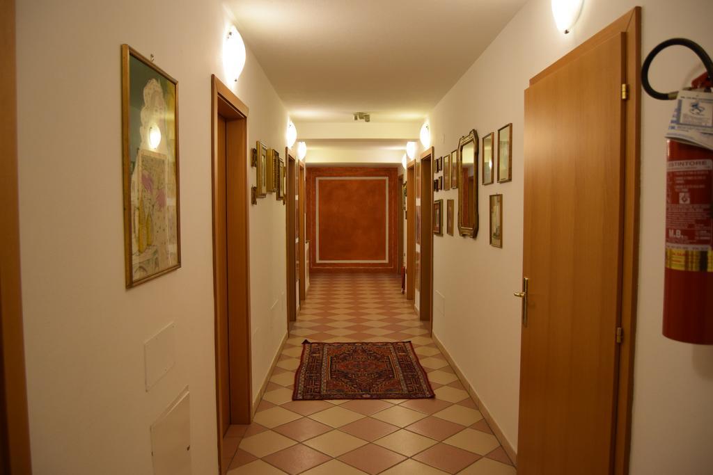 Affittacamere Lago Rotondo Mezzana  Exterior photo